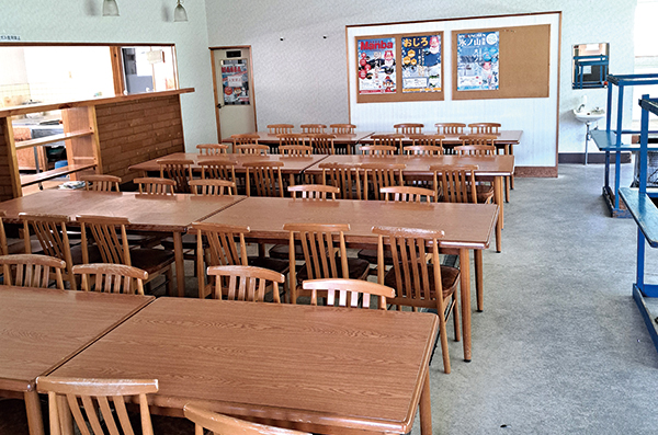 かどや屋内写真